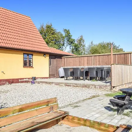 Holiday Statenevej With Fireplace And Shower Rudkobing